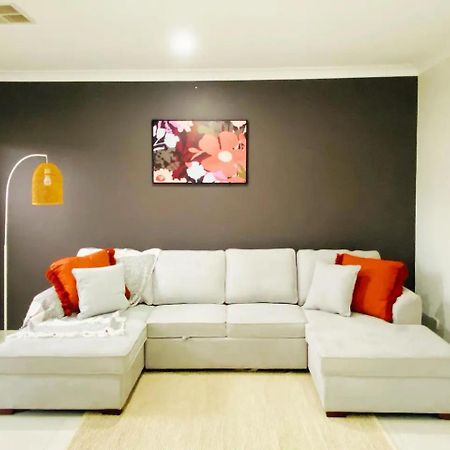 Kellyville 5Br Near Park And Shopping Mall Eksteriør bilde