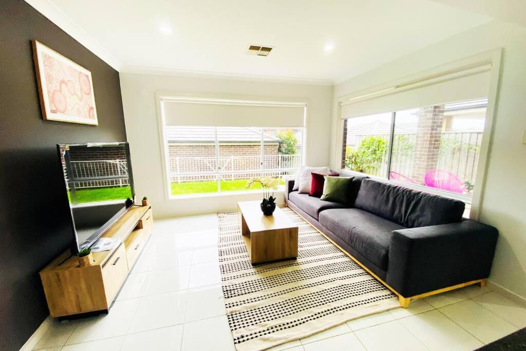 Kellyville 5Br Near Park And Shopping Mall Eksteriør bilde