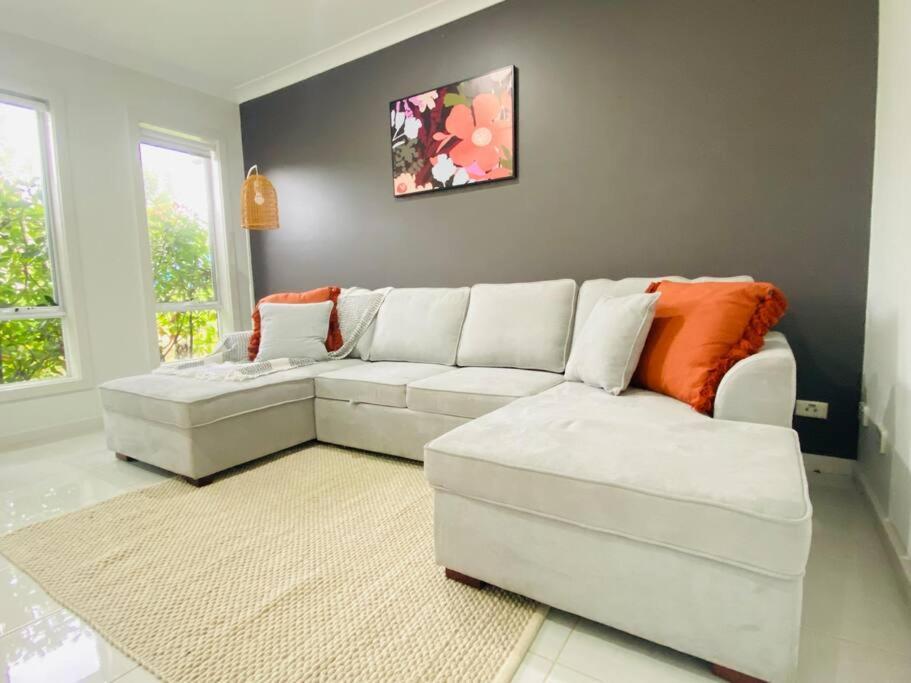 Kellyville 5Br Near Park And Shopping Mall Eksteriør bilde